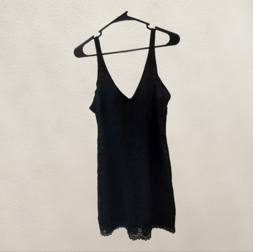 Victorias Secret the lacie slip